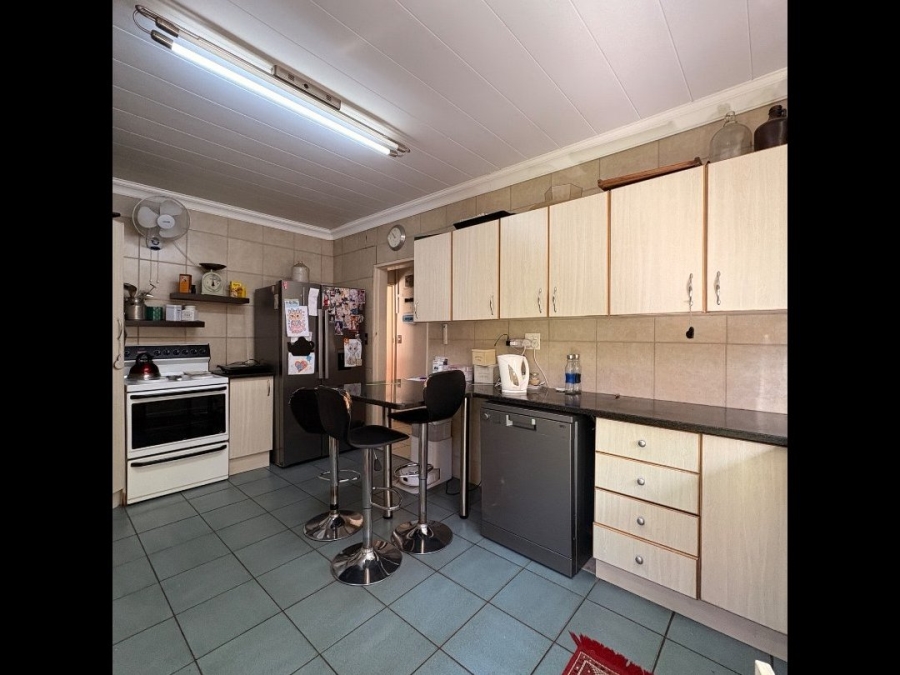 4 Bedroom Property for Sale in Wilkoppies North West